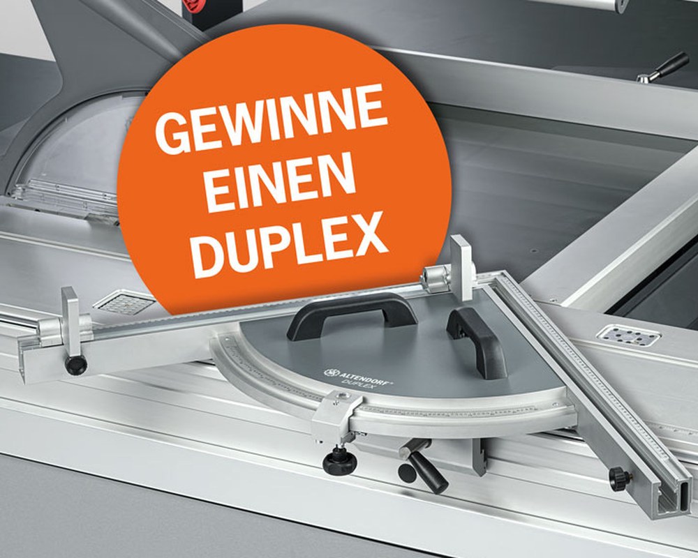 Duplex Gehrungsanschlag von Altendorf, montiert auf dem Rollwagen einer Formatkreissäge